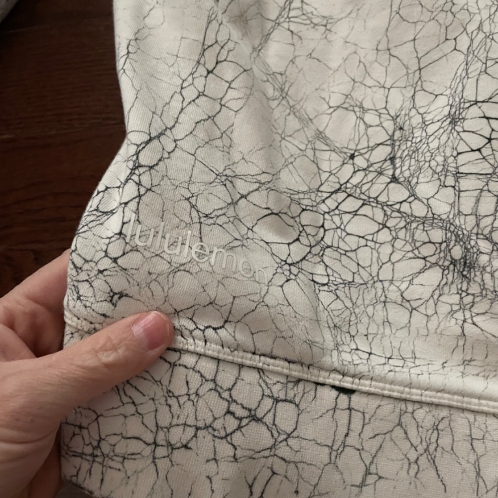 Lululemon pullover - Picture 5 of 5